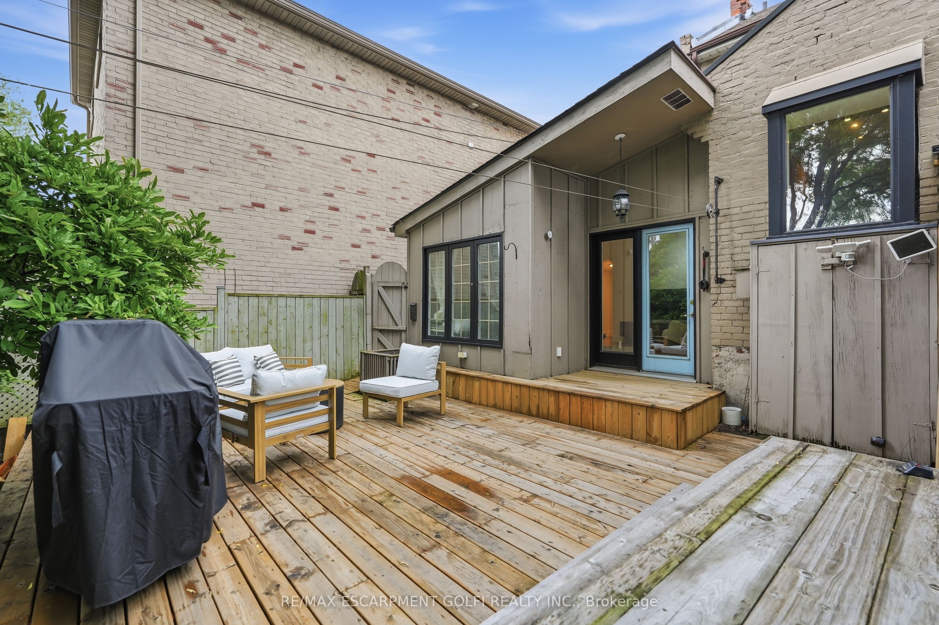 356 Hughson Street Property Photo 27
