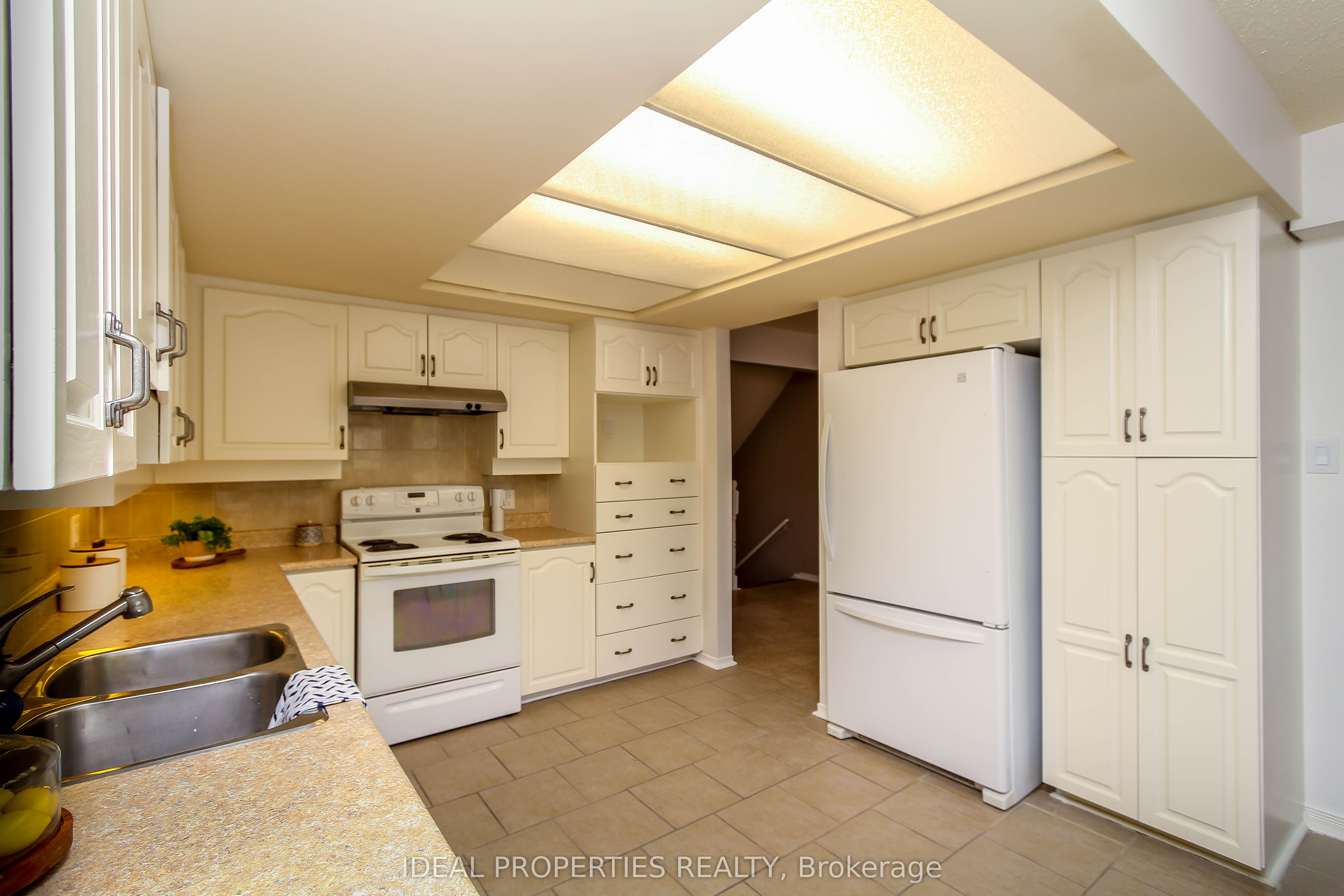 39 Huntings End Avenue Property Photo 19