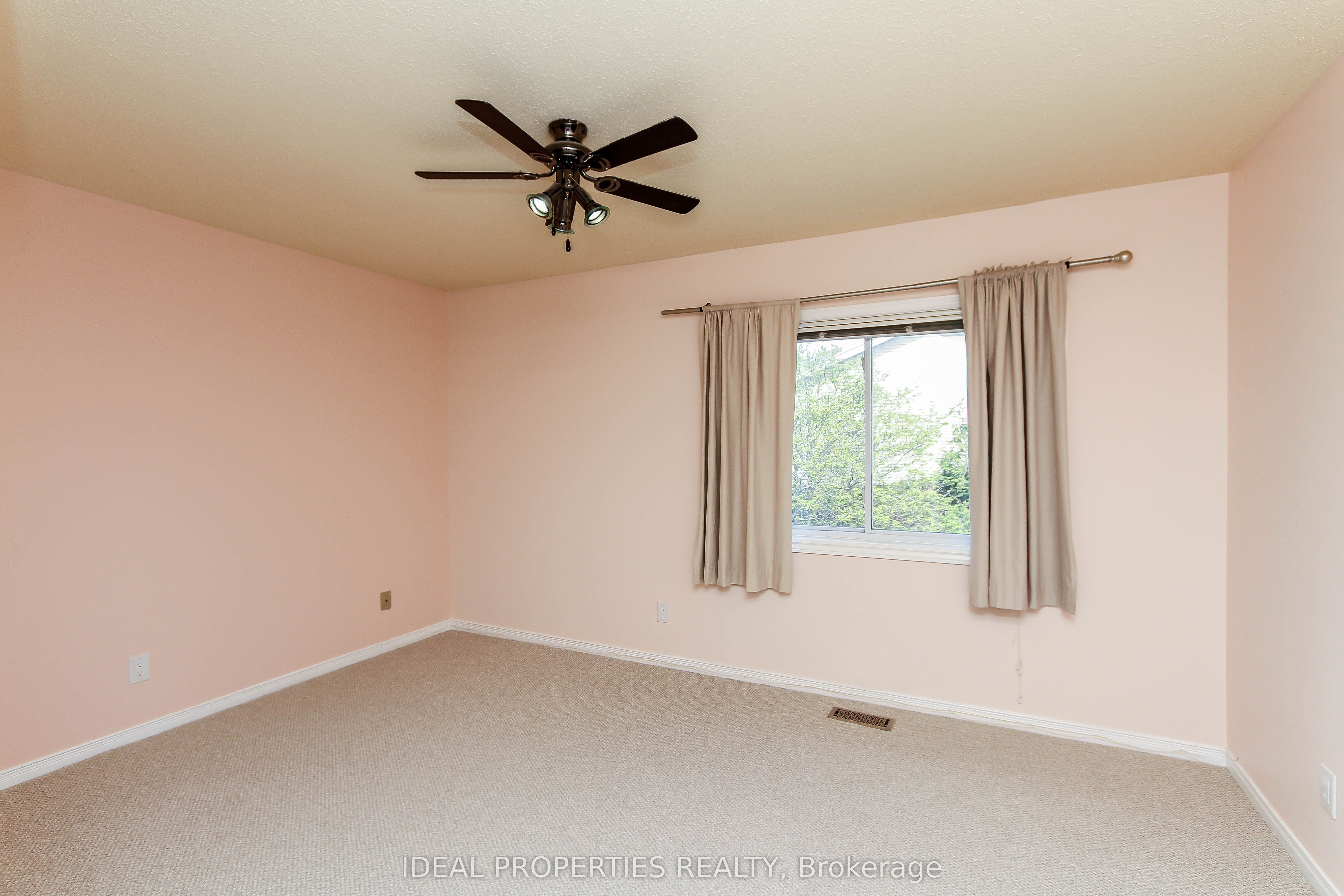 39 Huntings End Avenue Property Photo 32