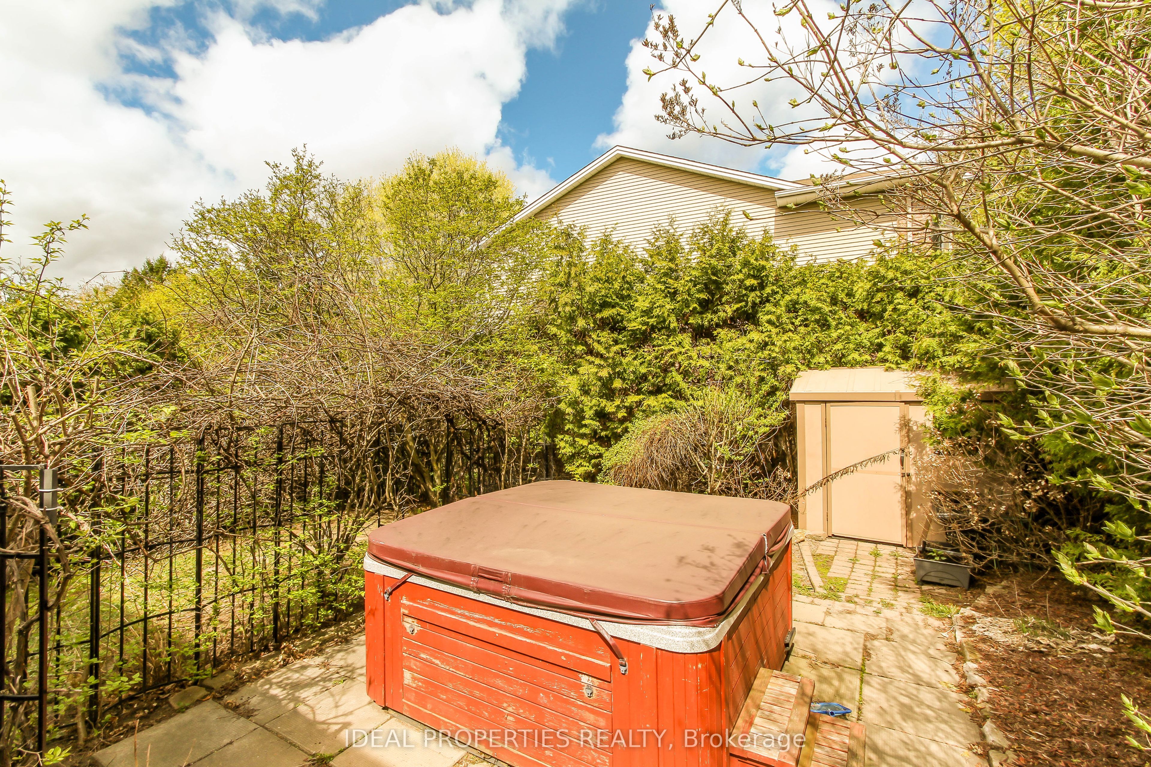 39 Huntings End Avenue Property Photo 48