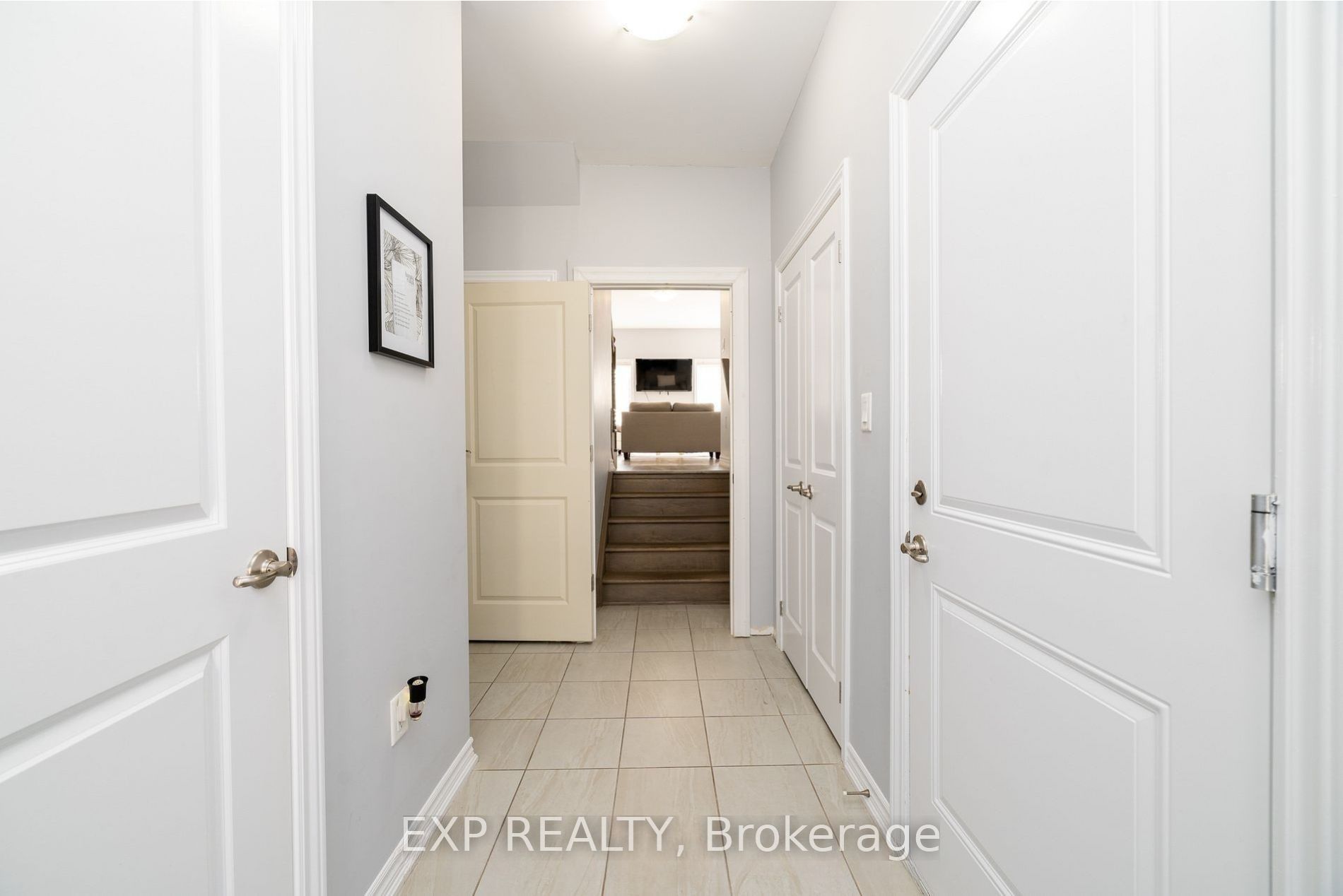 324 Equestrian Way 44 (main) Property Photo 3