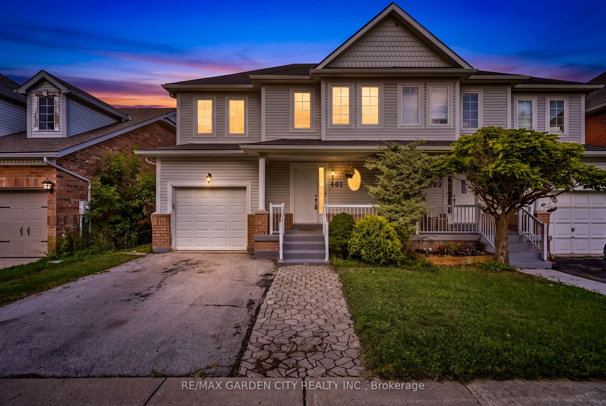 401 Wright Crescent Property Photo 1