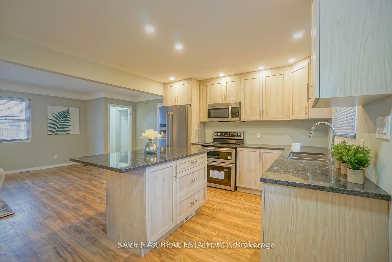7631 Wayne Street Property Photo 5