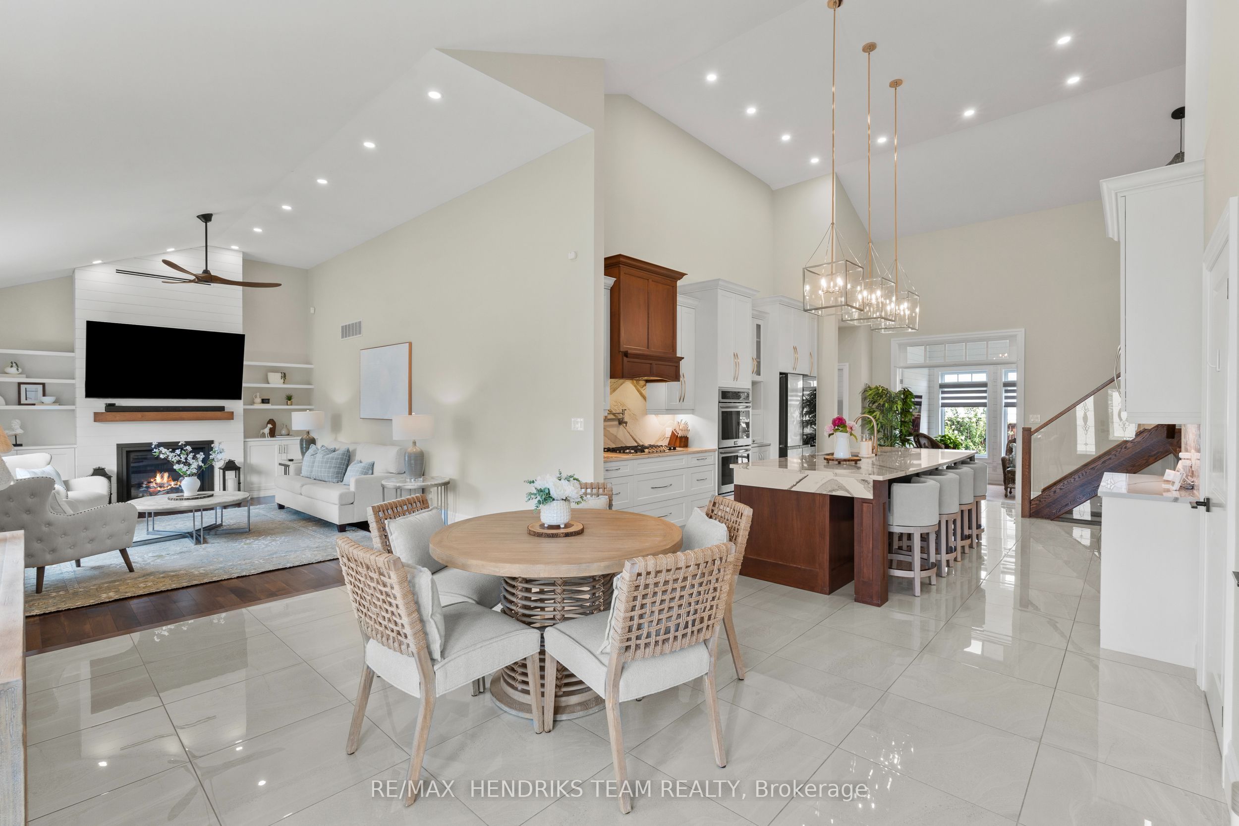5b Wilholme Drive Property Photo 4