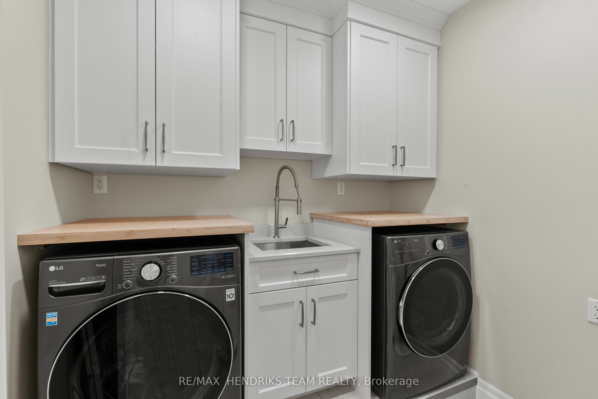 5b Wilholme Drive Property Photo 25