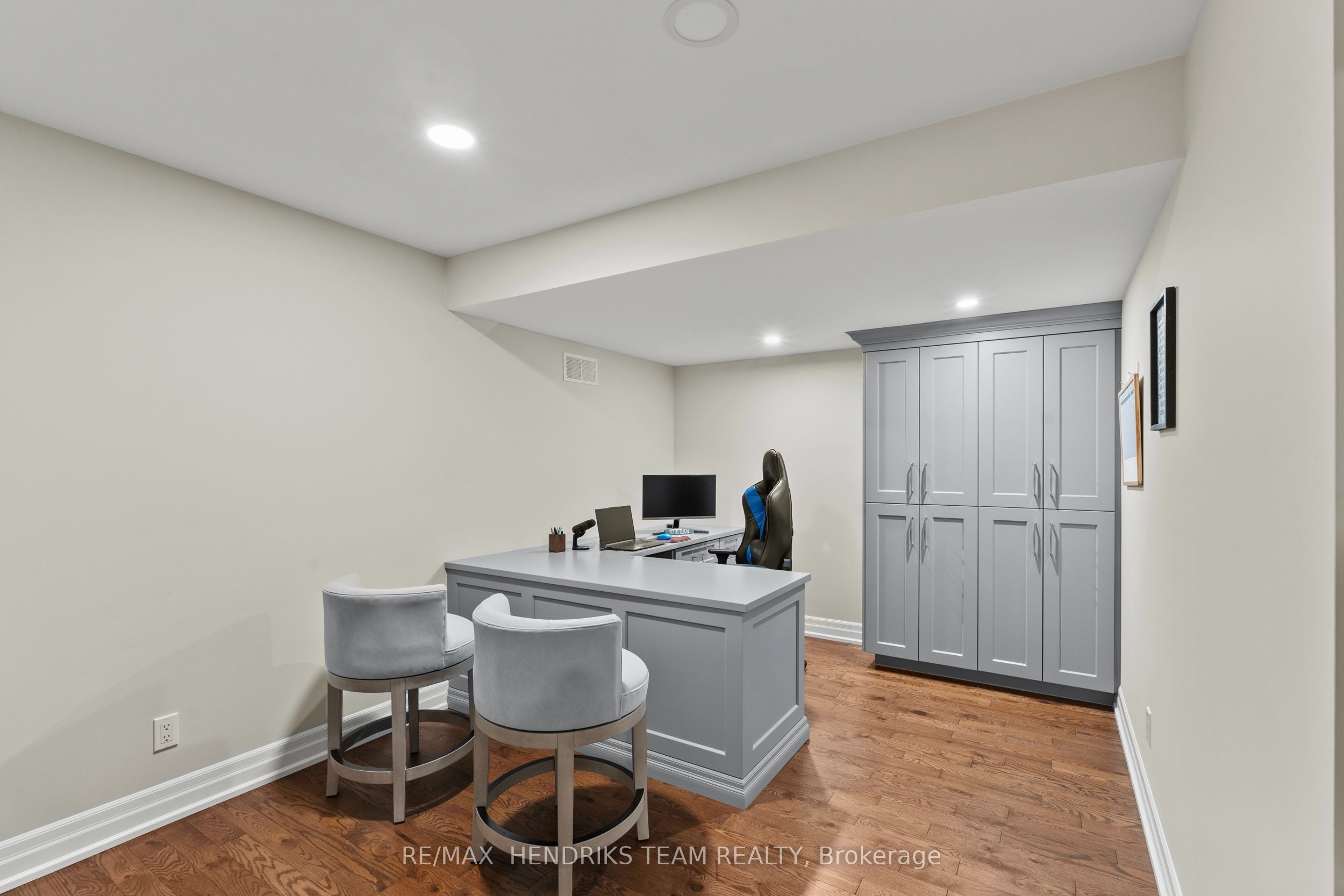5b Wilholme Drive Property Photo 32