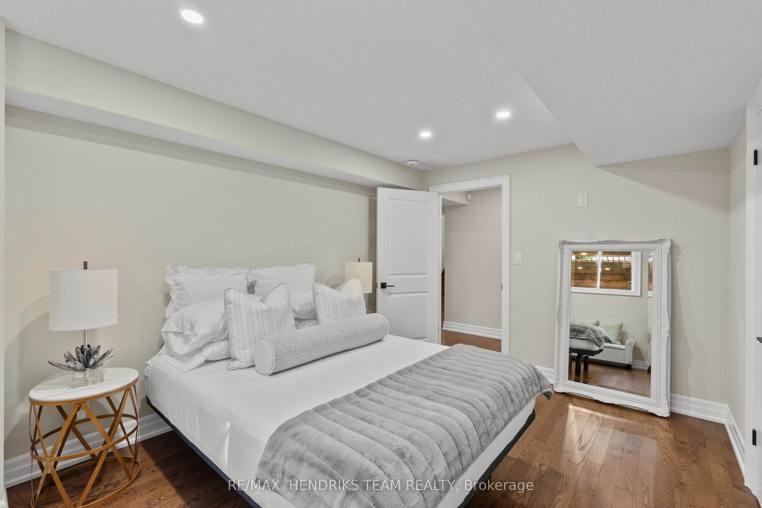 5b Wilholme Drive Property Photo 33