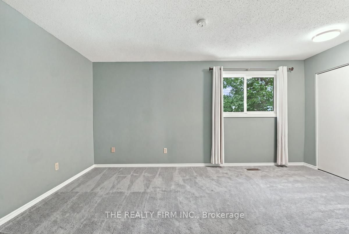 258 Olympic Crescent Property Photo 14