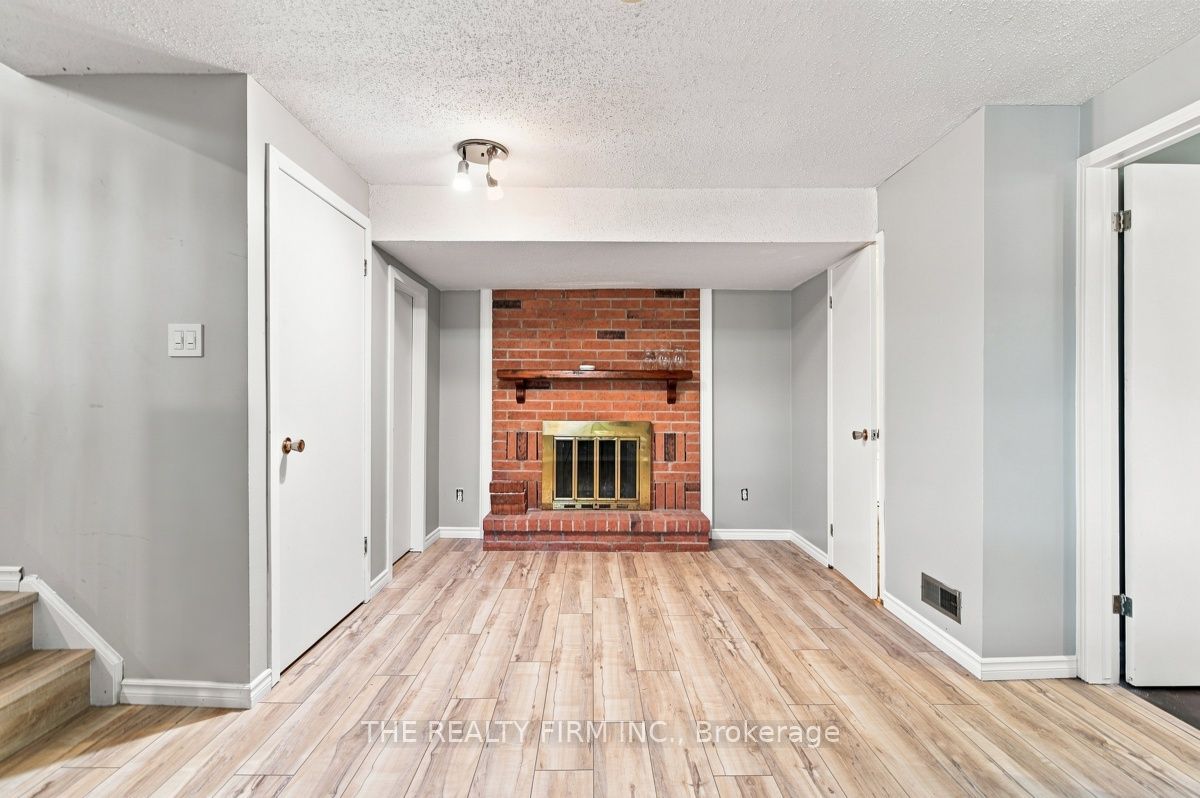258 Olympic Crescent Property Photo 25