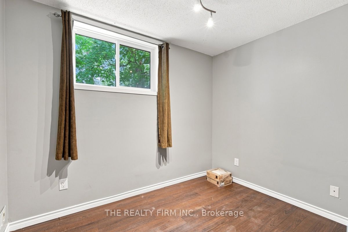 258 Olympic Crescent Property Photo 28