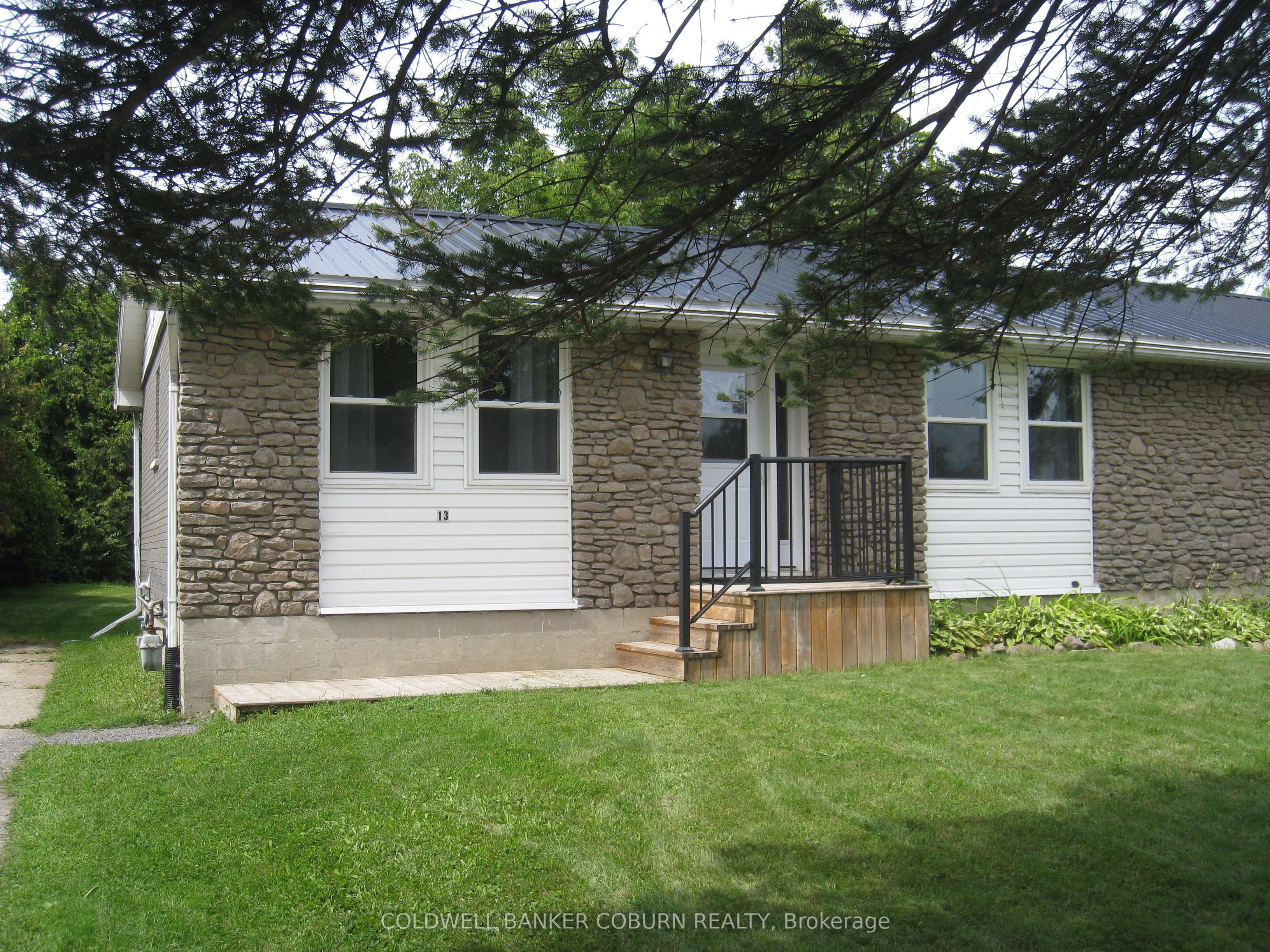 13 Queen Street Property Photo 2
