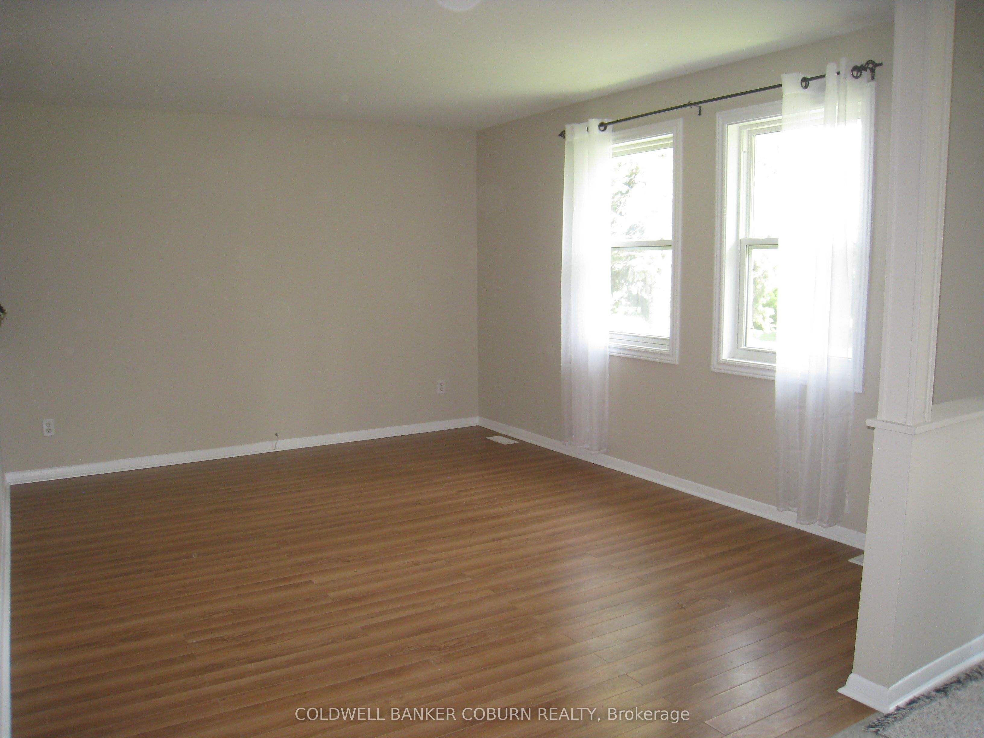 13 Queen Street Property Photo 4