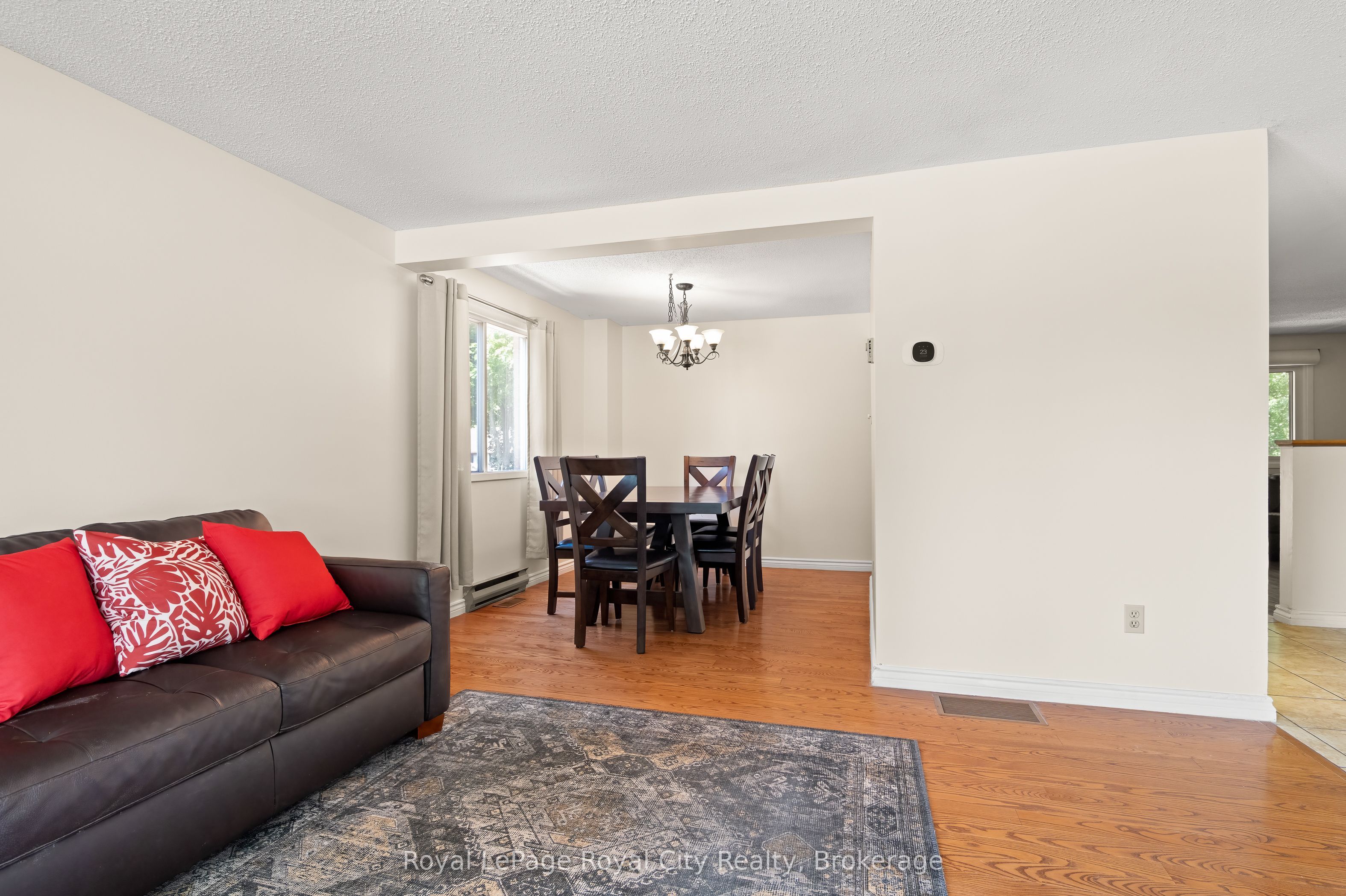 121 Imperial Road N Property Photo 4
