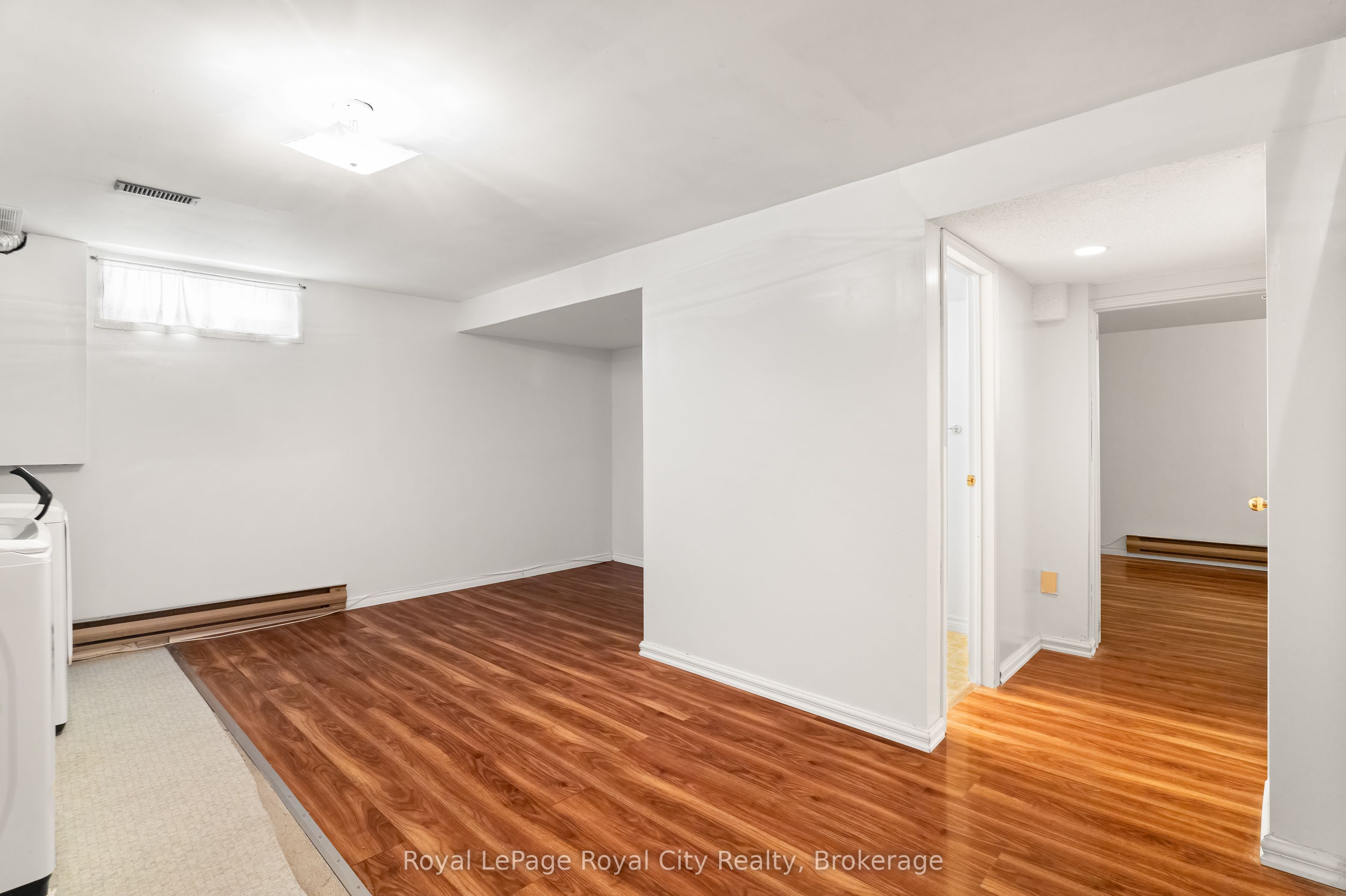 121 Imperial Road N Property Photo 32