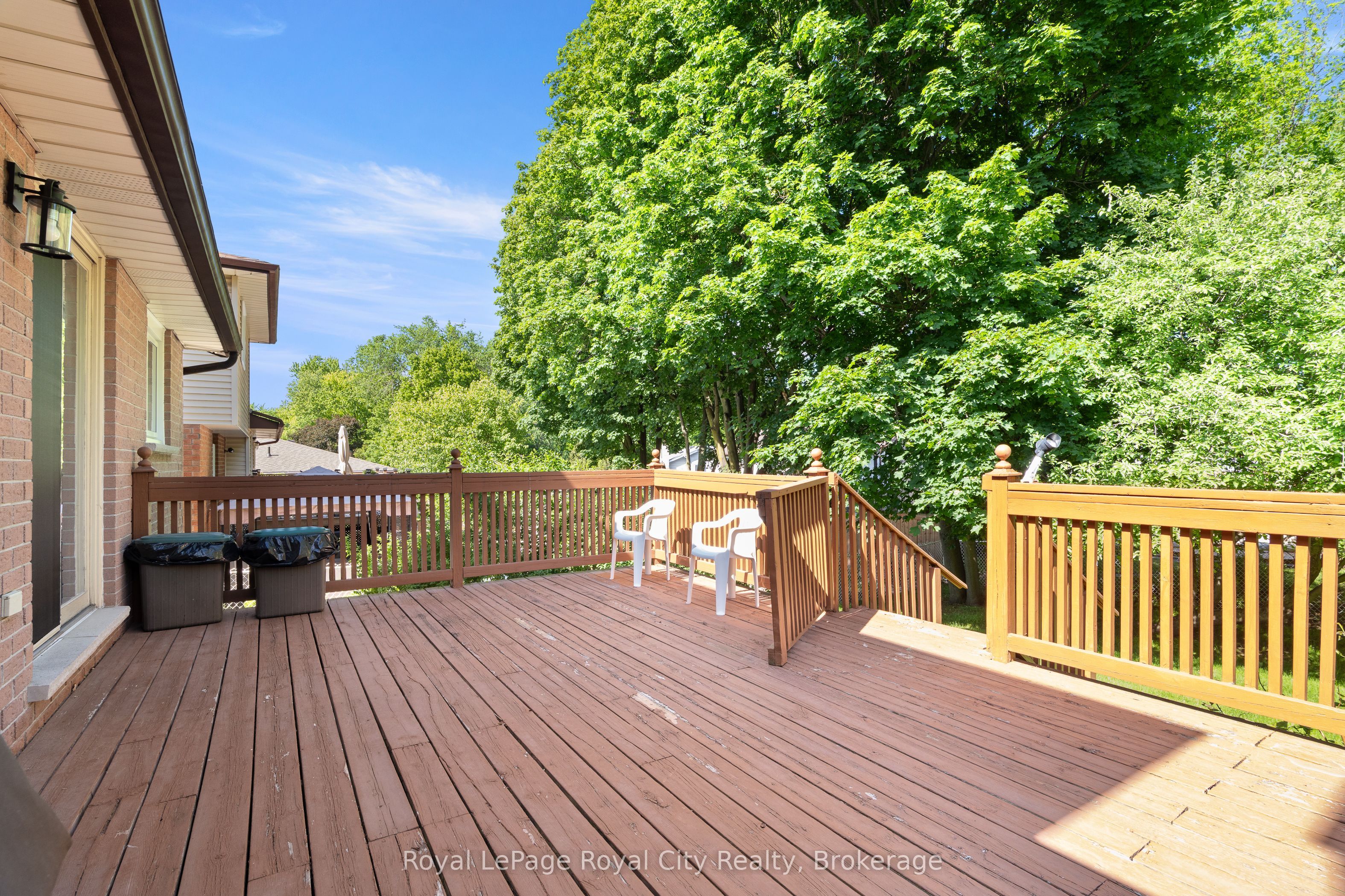 121 Imperial Road N Property Photo 35