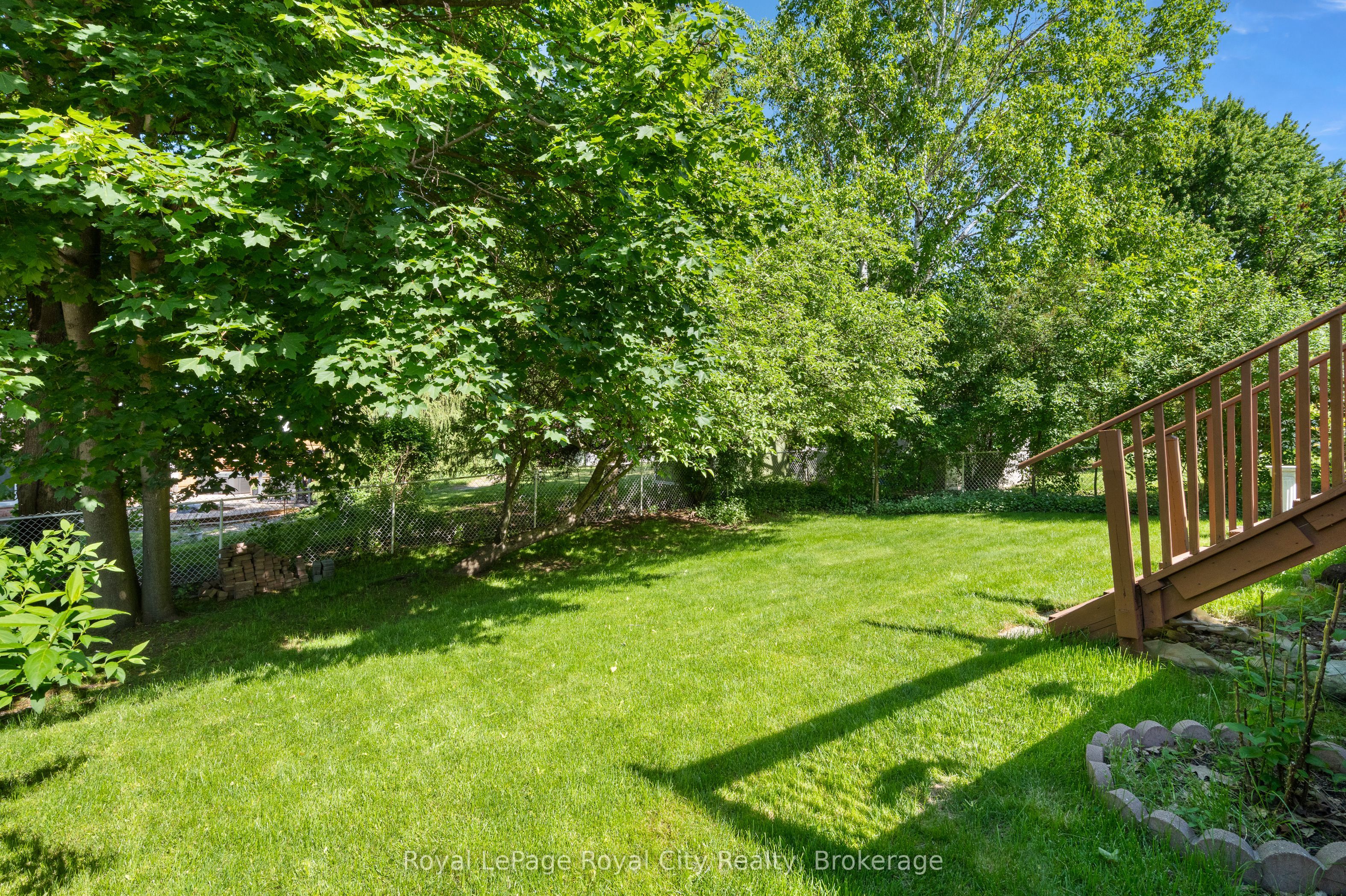 121 Imperial Road N Property Photo 40