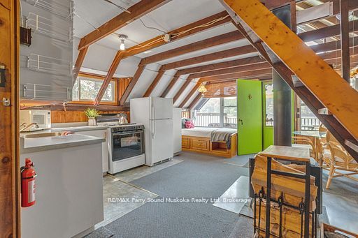 124 Healey Lake Water Property Photo 7