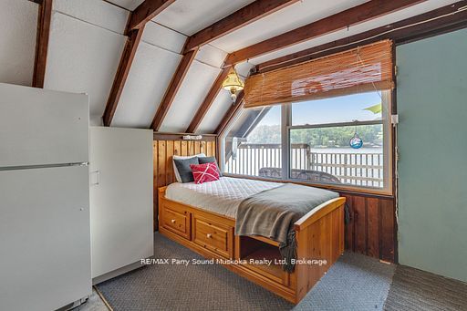 124 Healey Lake Water Property Photo 8