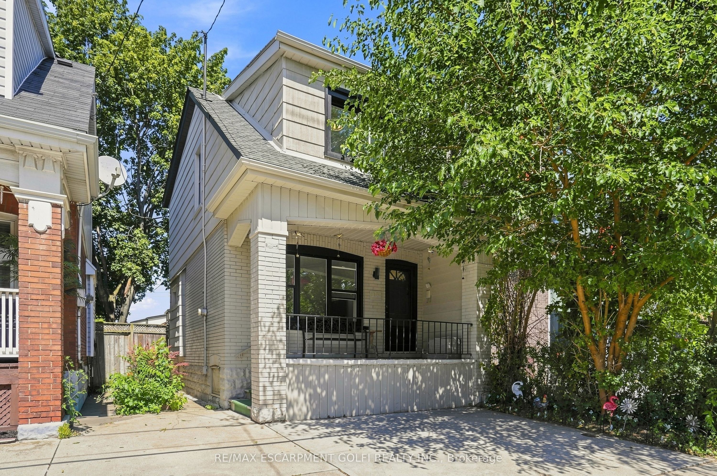 463 Dunsmure Avenue Property Photo 1