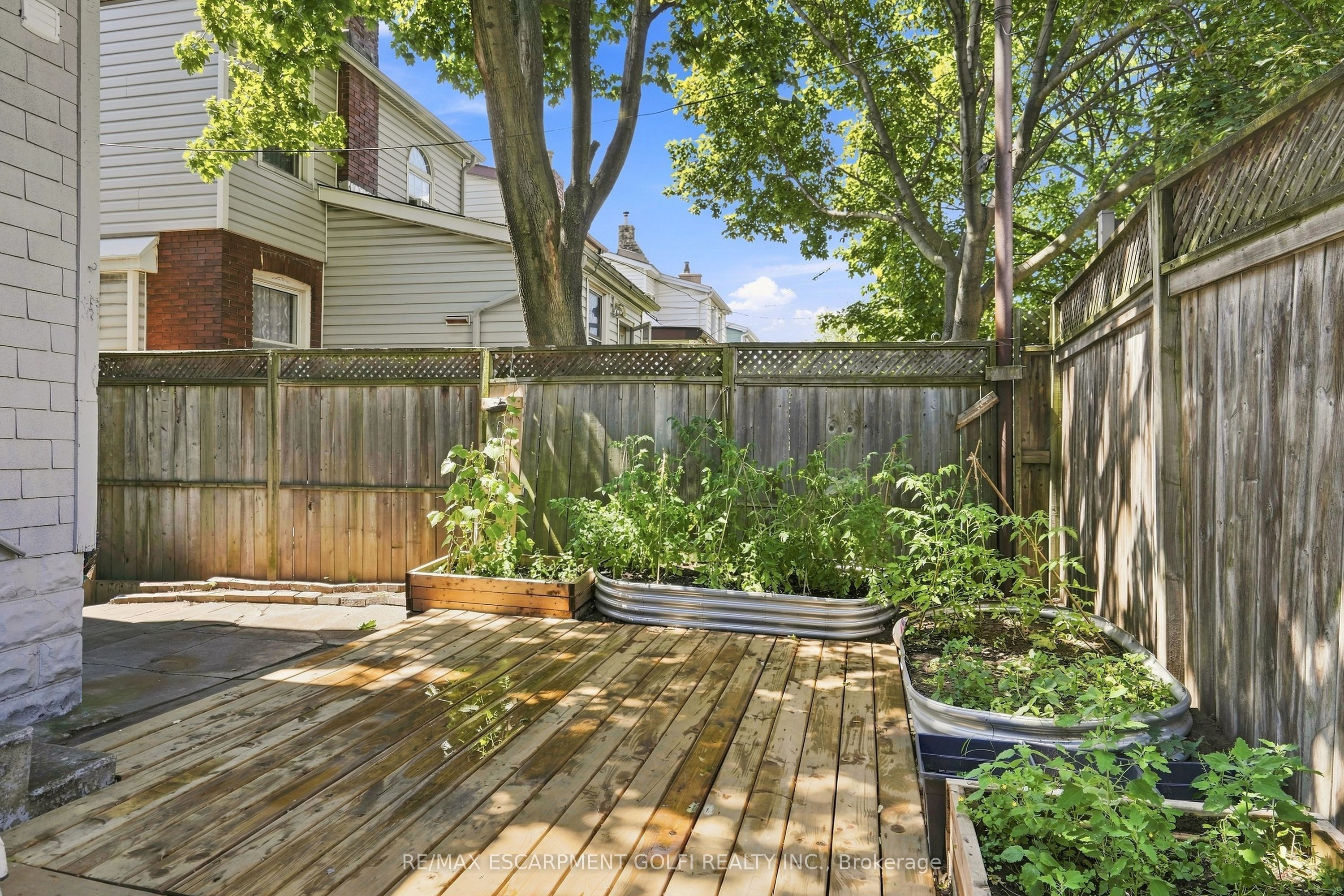 463 Dunsmure Avenue Property Photo 20