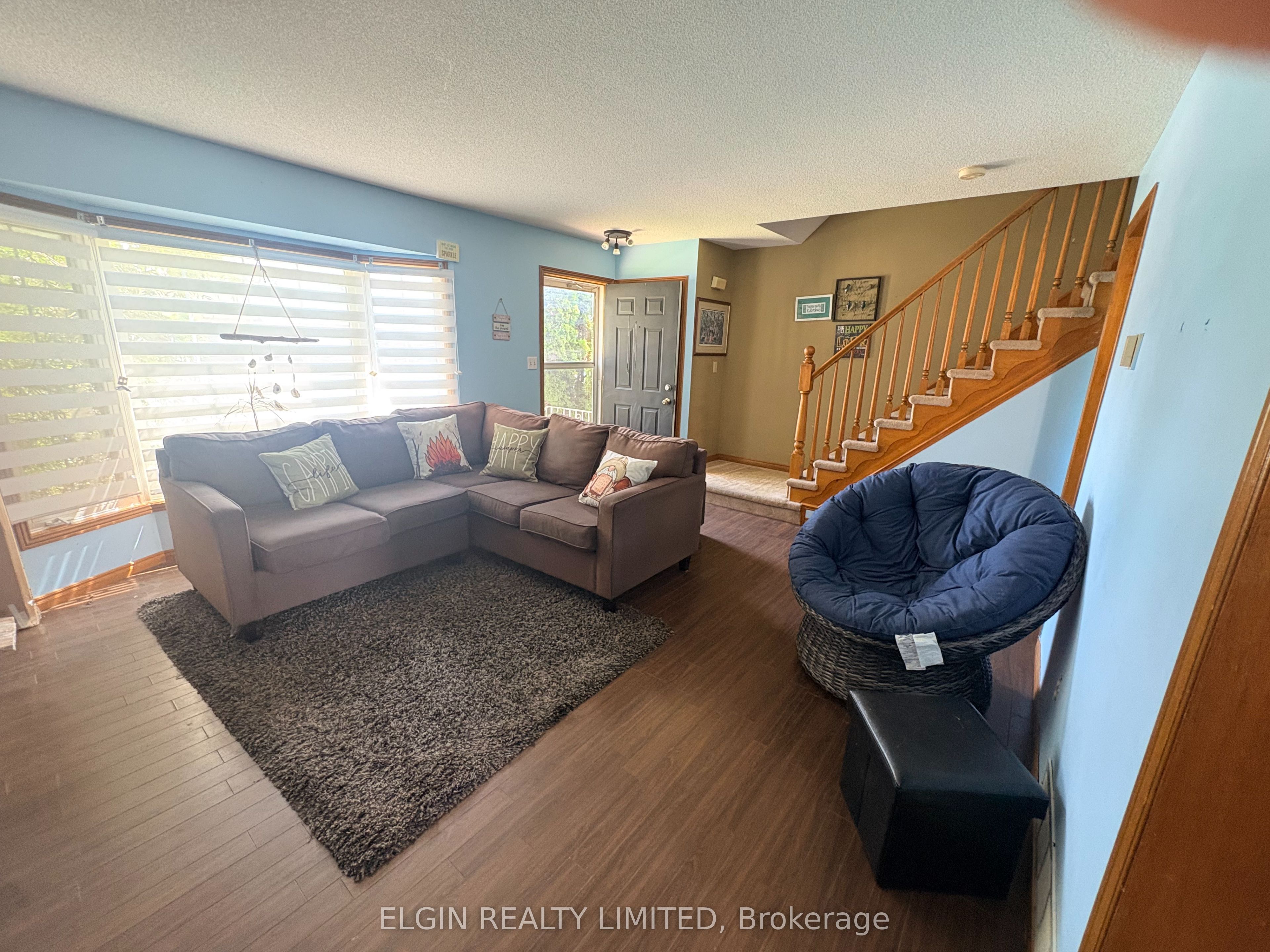 111 Manor Road Property Photo 5