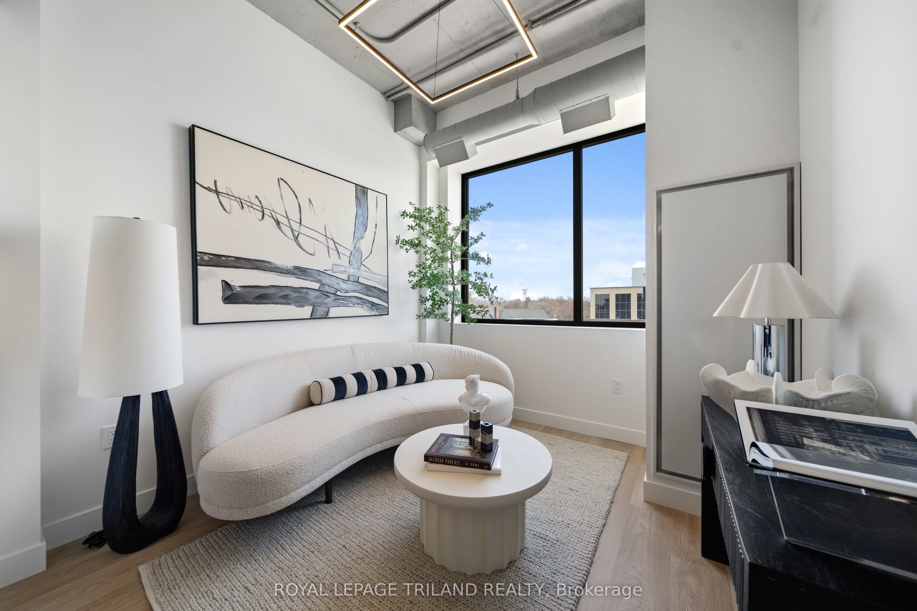 685 Richmond Street 307 Property Photo 13