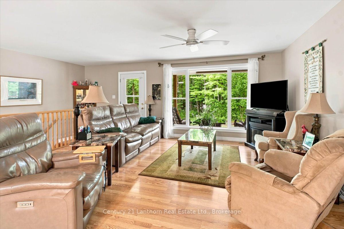 18448 Highway 62 Property Photo 7