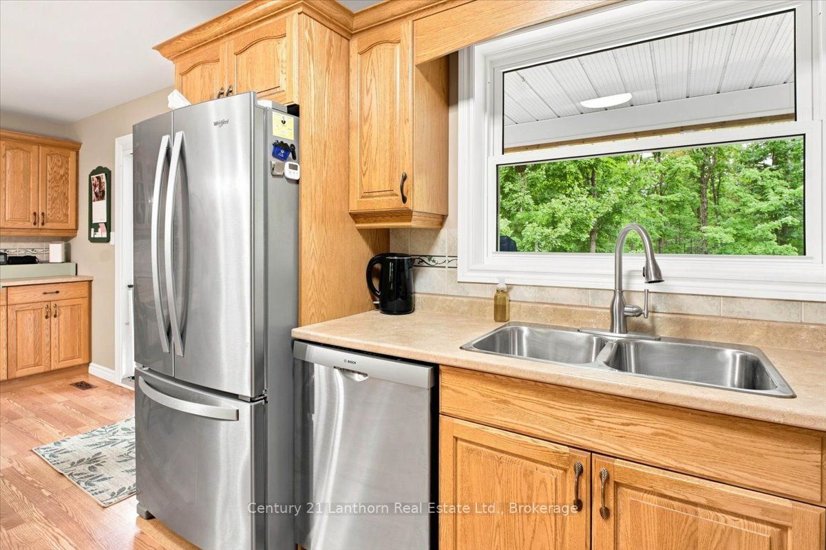 18448 Highway 62 Property Photo 13
