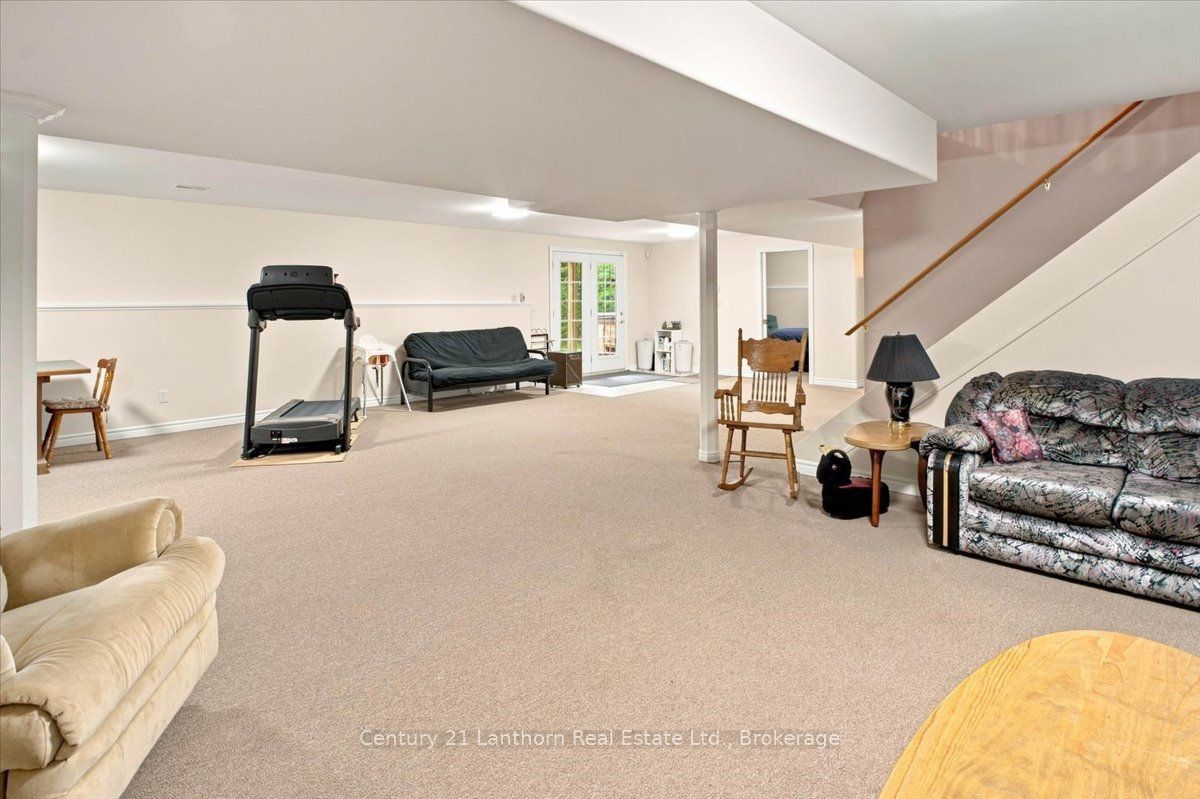 18448 Highway 62 Property Photo 27