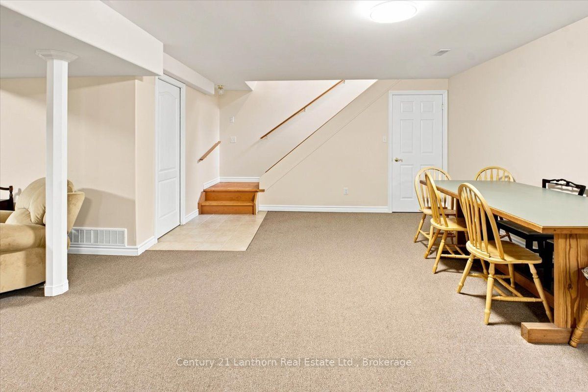 18448 Highway 62 Property Photo 34