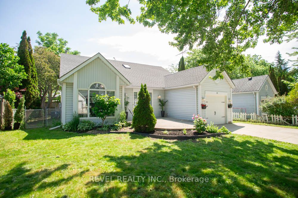61 Leslie Avenue Property Photo 5
