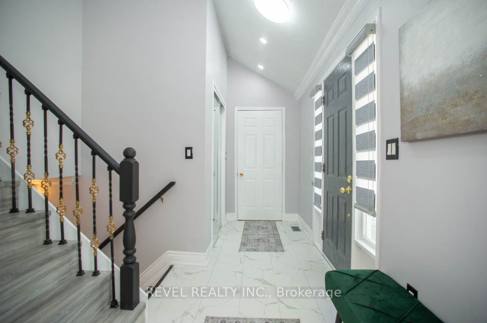 61 Leslie Avenue Property Photo 7