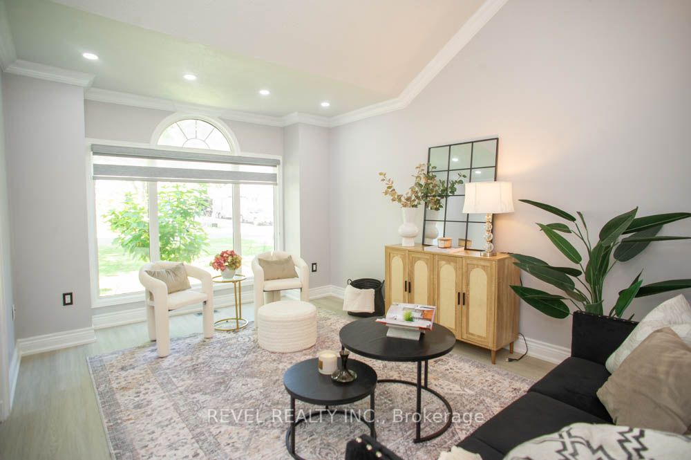 61 Leslie Avenue Property Photo 9