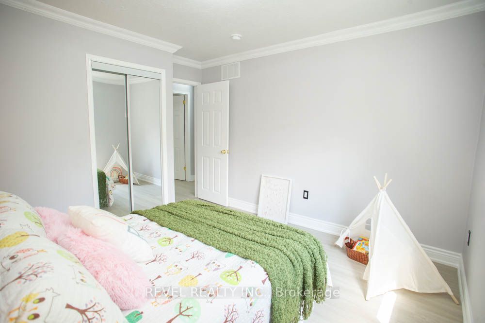 61 Leslie Avenue Property Photo 21