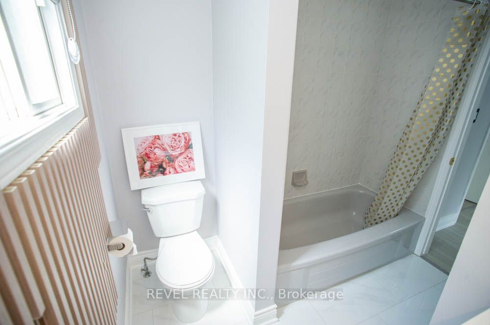 61 Leslie Avenue Property Photo 25