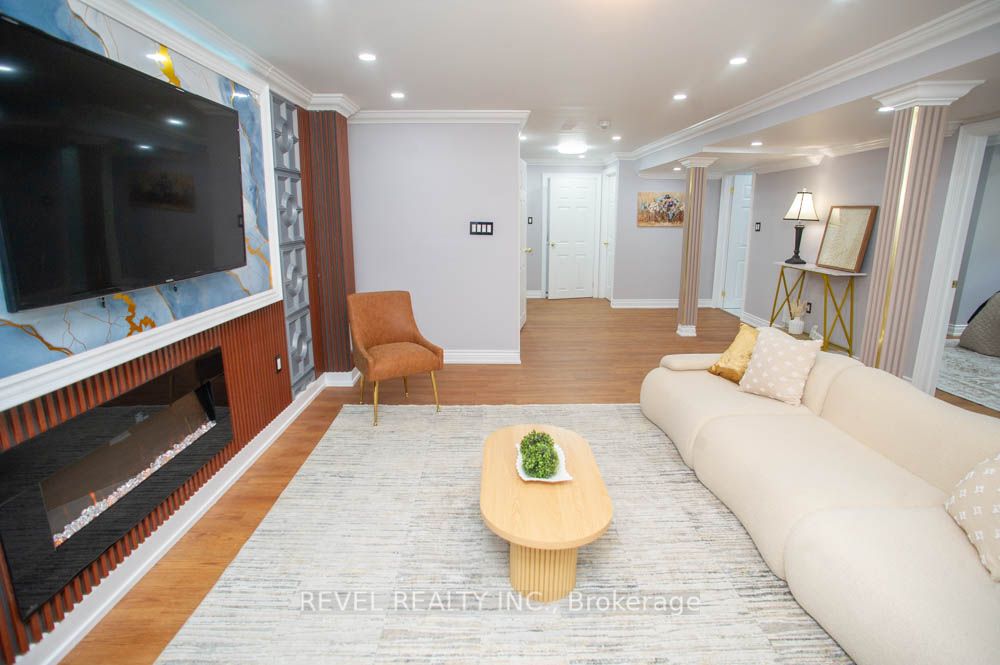 61 Leslie Avenue Property Photo 28