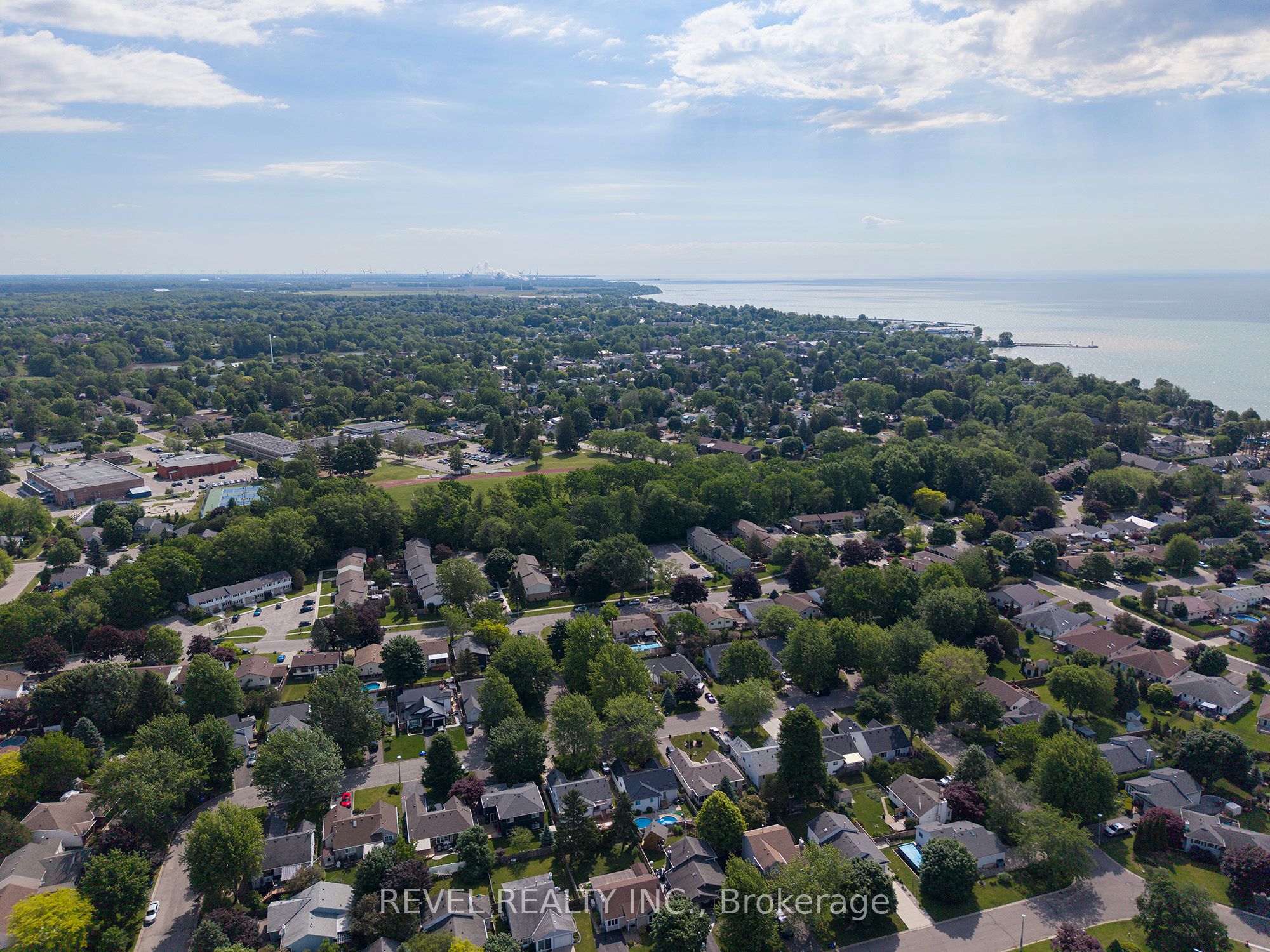 61 Leslie Avenue Property Photo 40