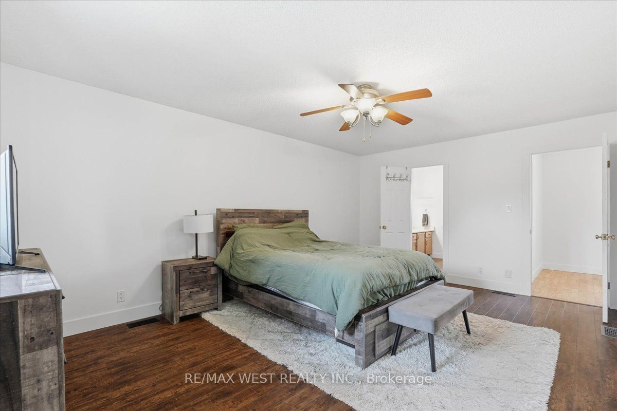 12 Dunnett Drive Property Photo 8