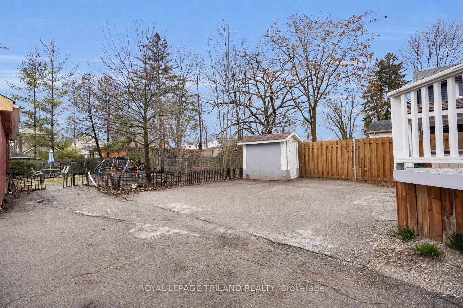 35 Miles Street Property Photo 36