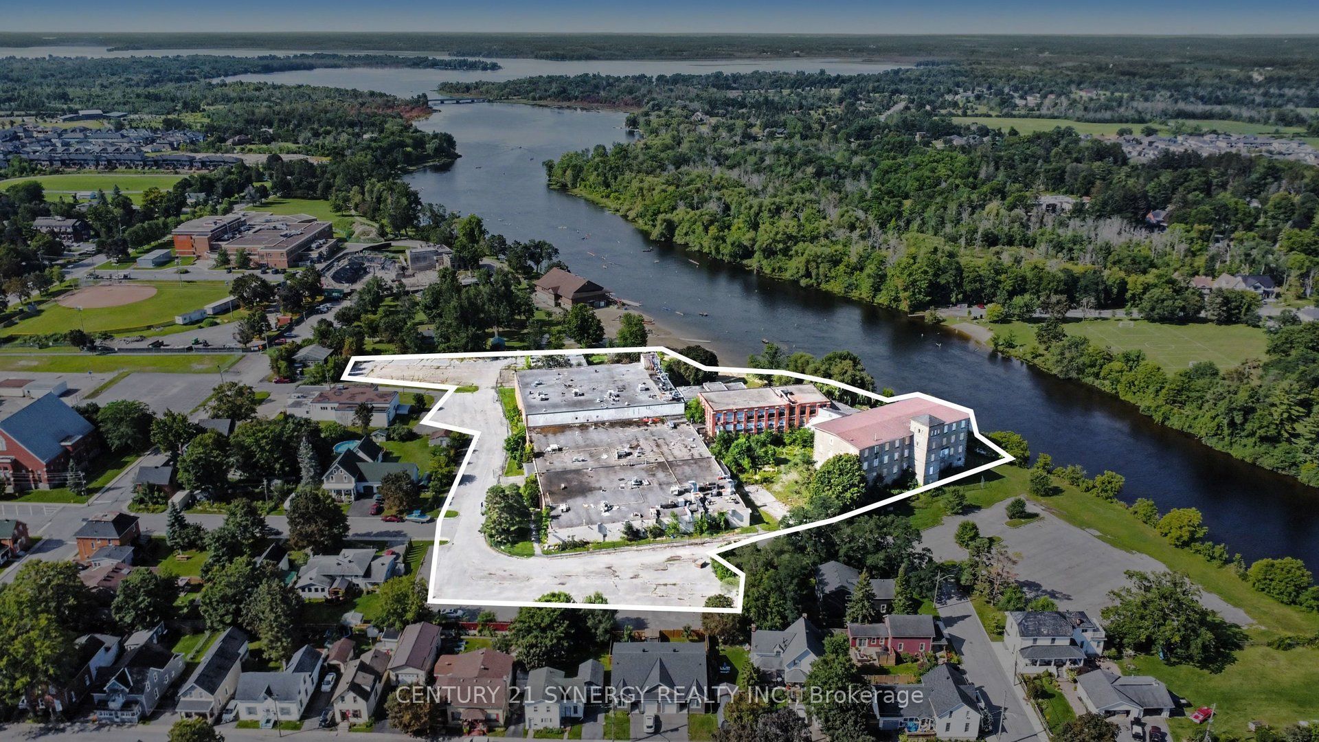 115 Emily Street Property Photo 4