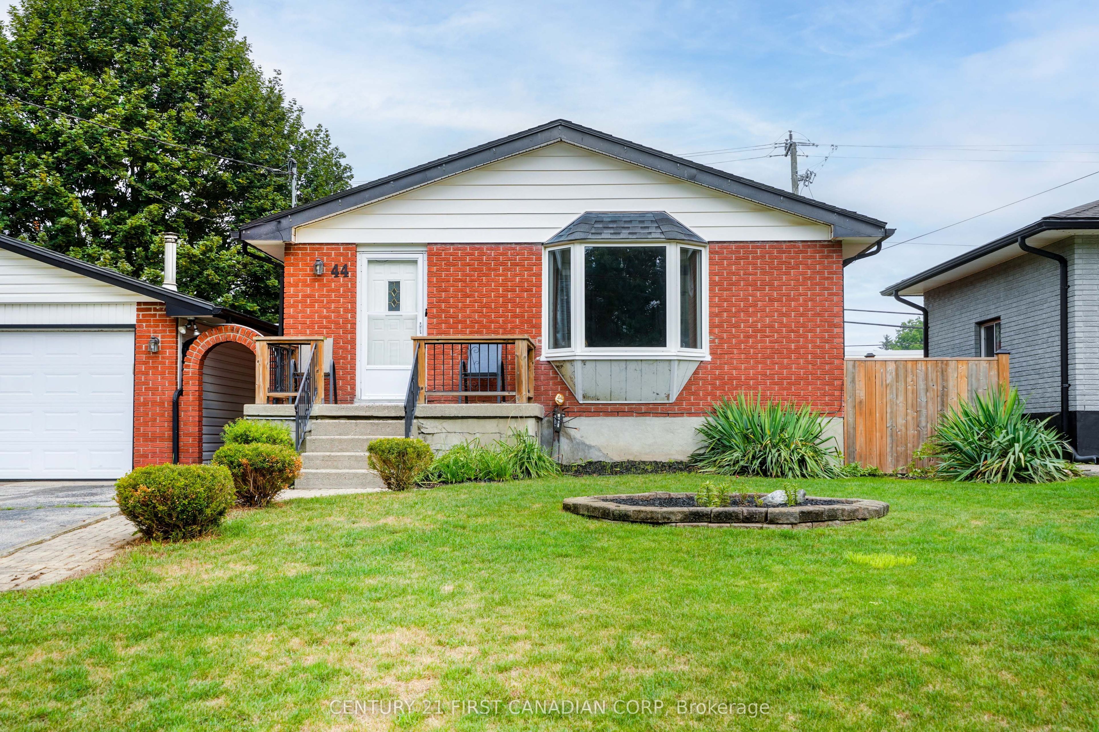 44 Dale Drive Property Photo 2
