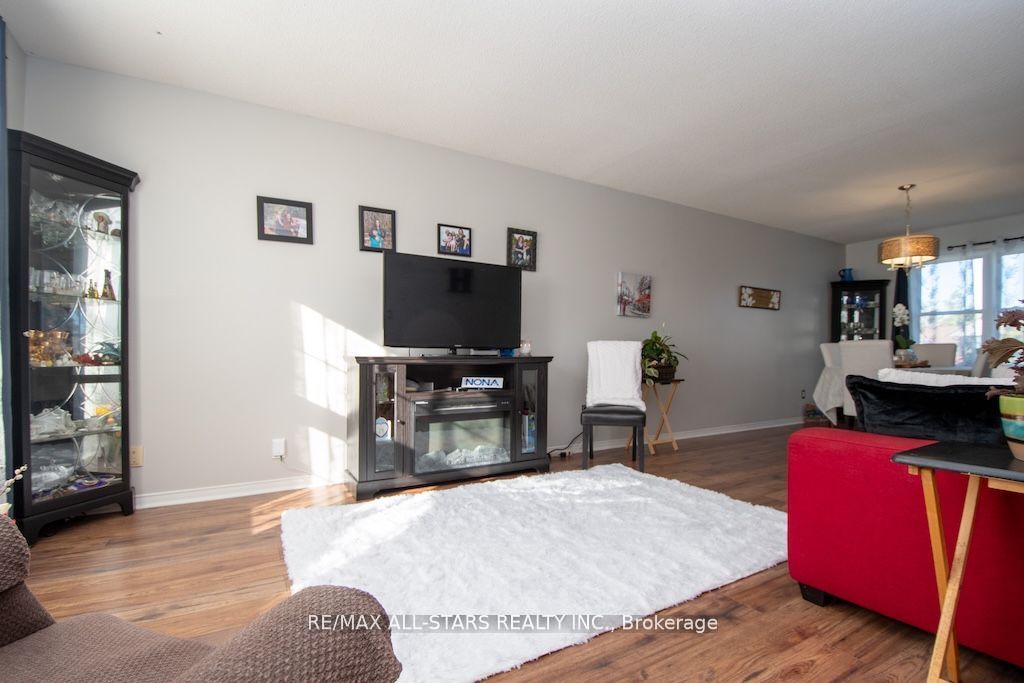 176 Elgin Street Property Photo 9
