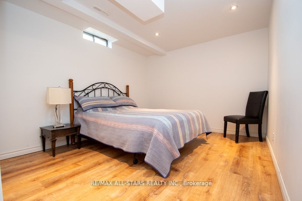 176 Elgin Street Property Photo 33