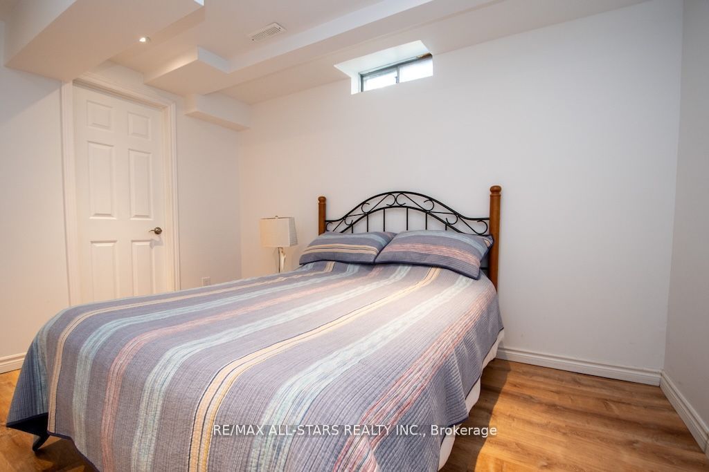 176 Elgin Street Property Photo 34