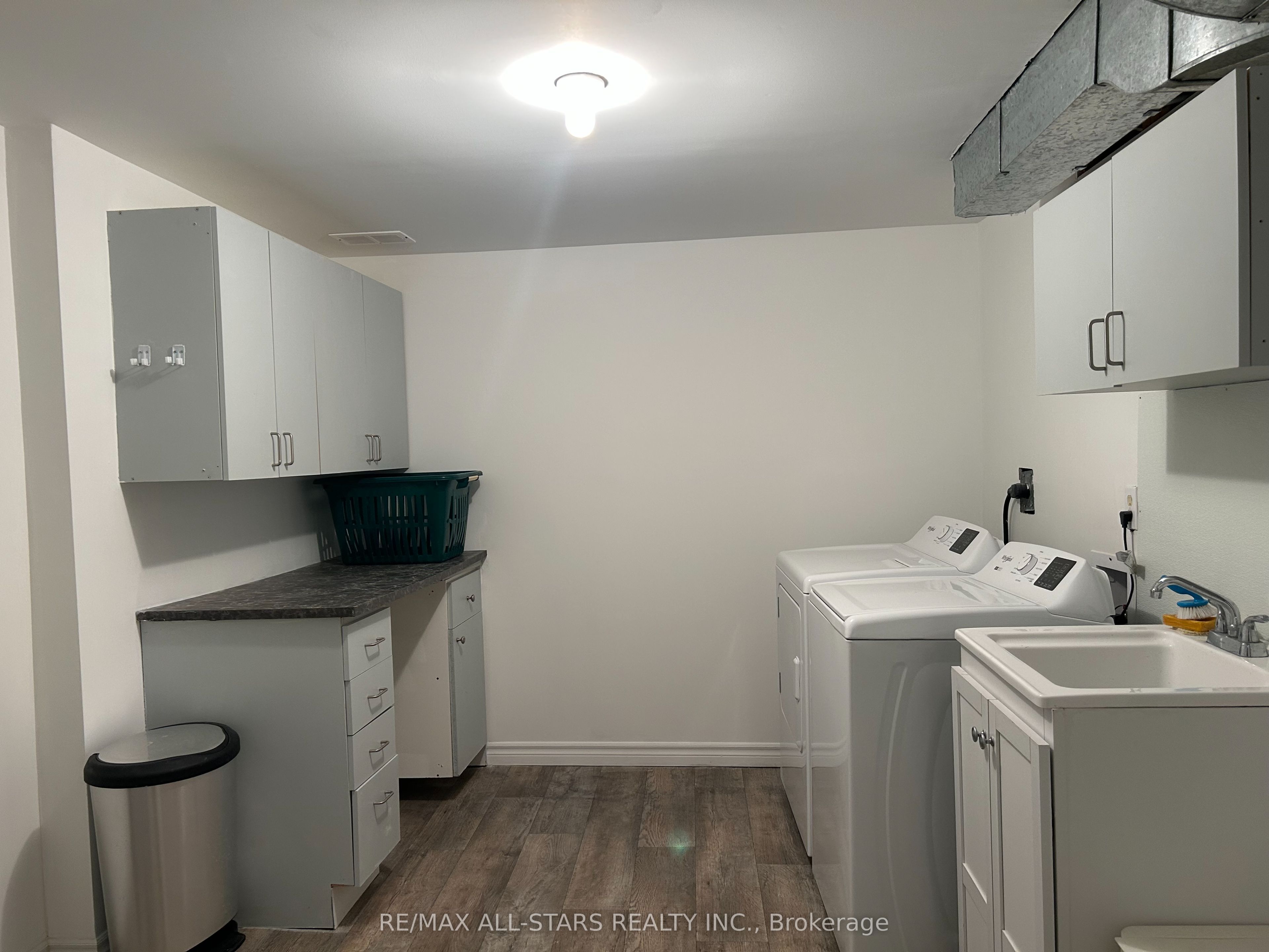 176 Elgin Street Property Photo 38
