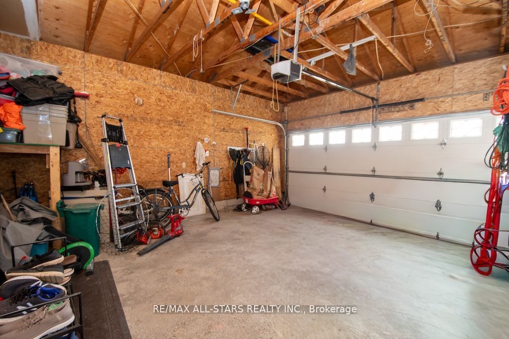 176 Elgin Street Property Photo 43