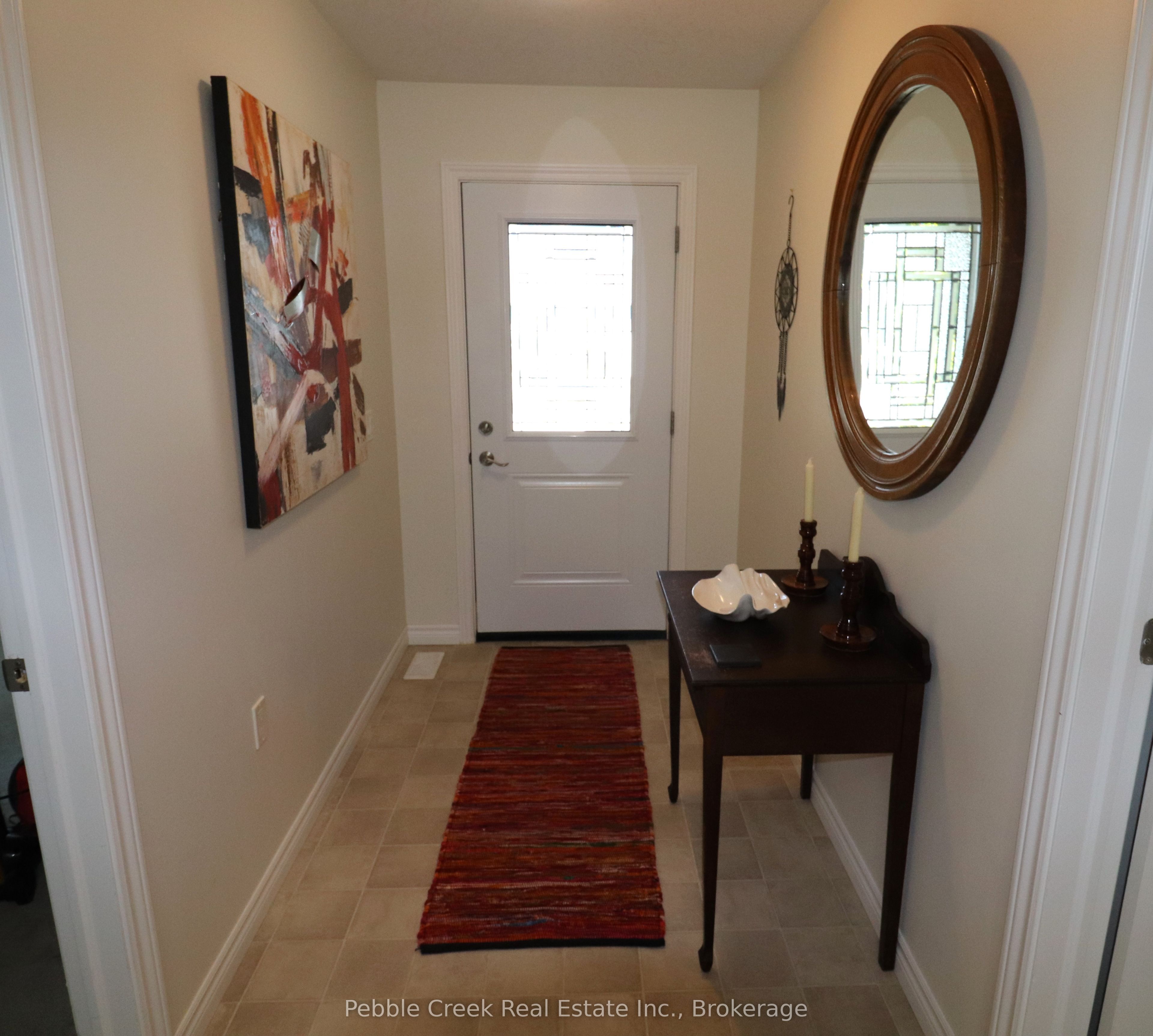 20 Huron Heights Drive Property Photo 5