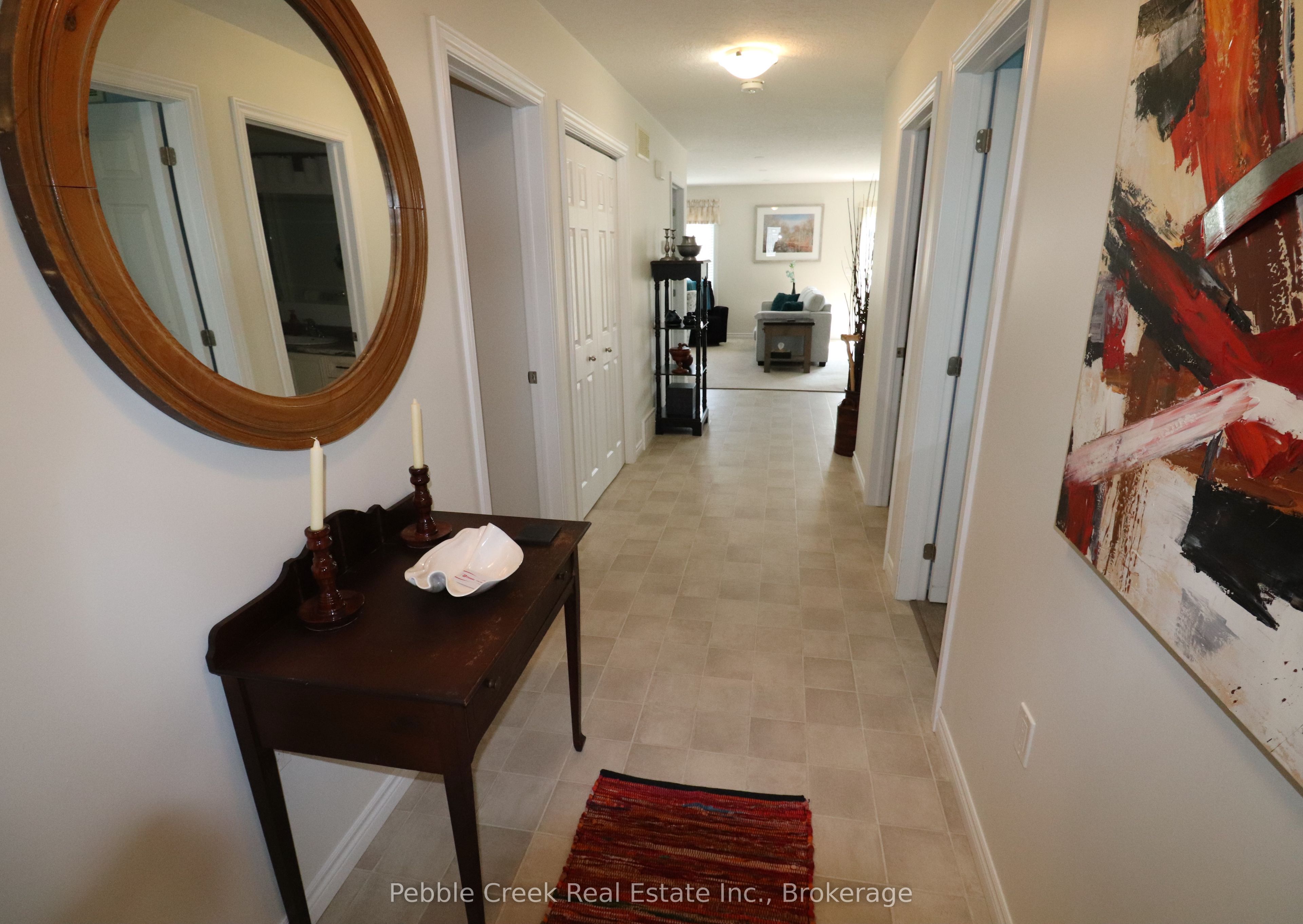20 Huron Heights Drive Property Photo 6