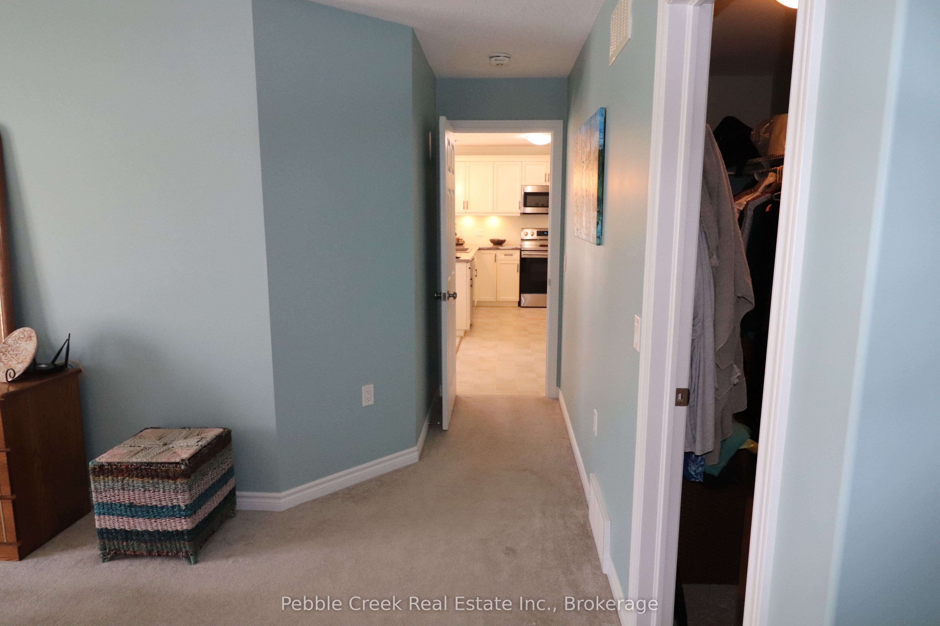 20 Huron Heights Drive Property Photo 20