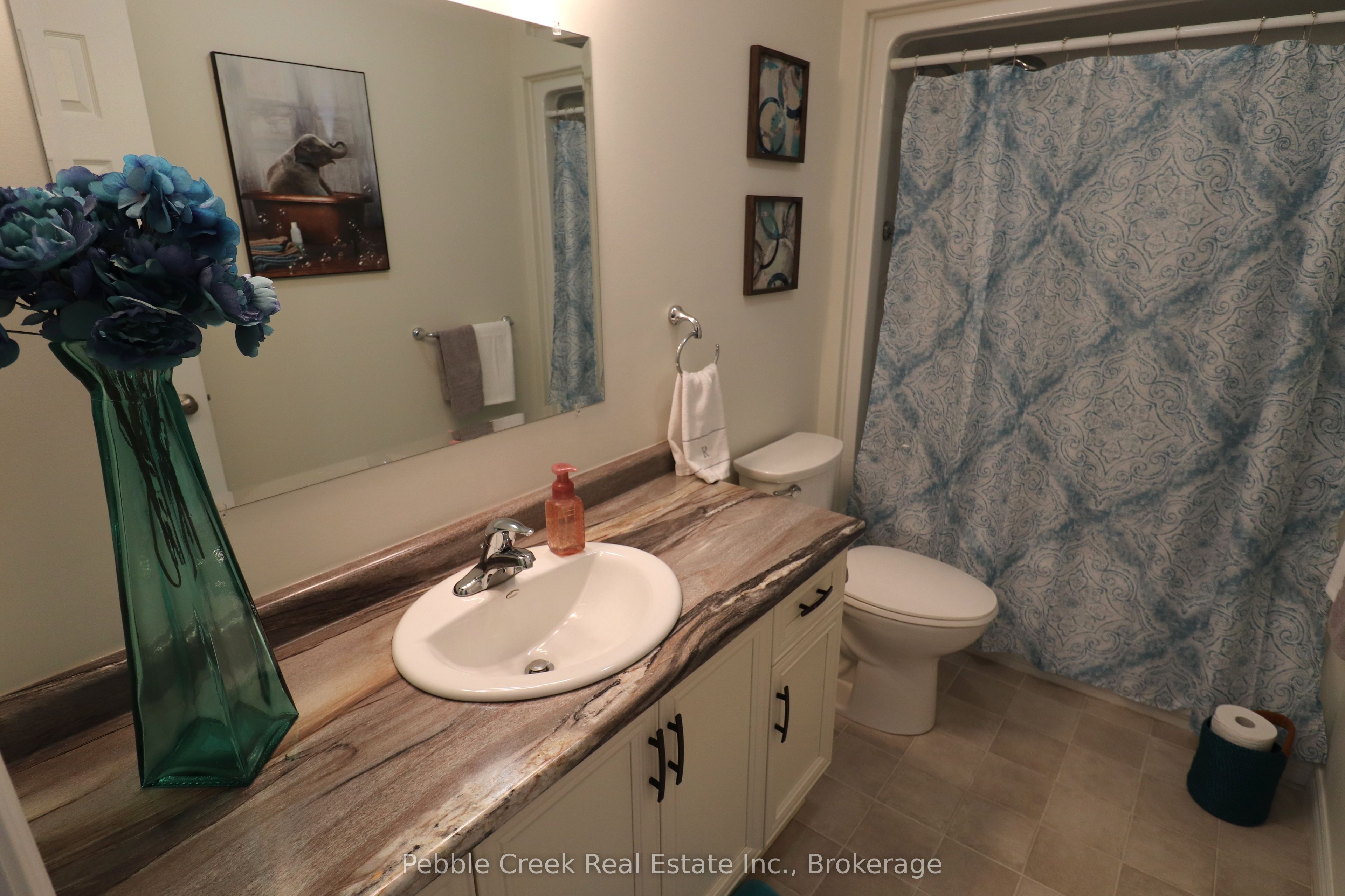20 Huron Heights Drive Property Photo 23